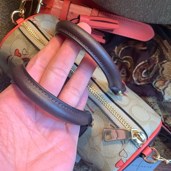 Authentic COACH sign.coated canvas/smooth leather ❤️⭐️zip top satchel/ Crosby - Picture 3 of 16